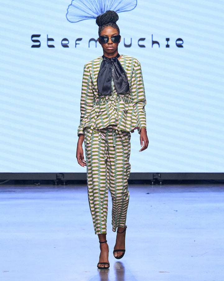 Collarless Jacket with Flap Pockets and Drawstring Waist in Geometric Pattern Cotton Twill - STEF MOUCHIE
